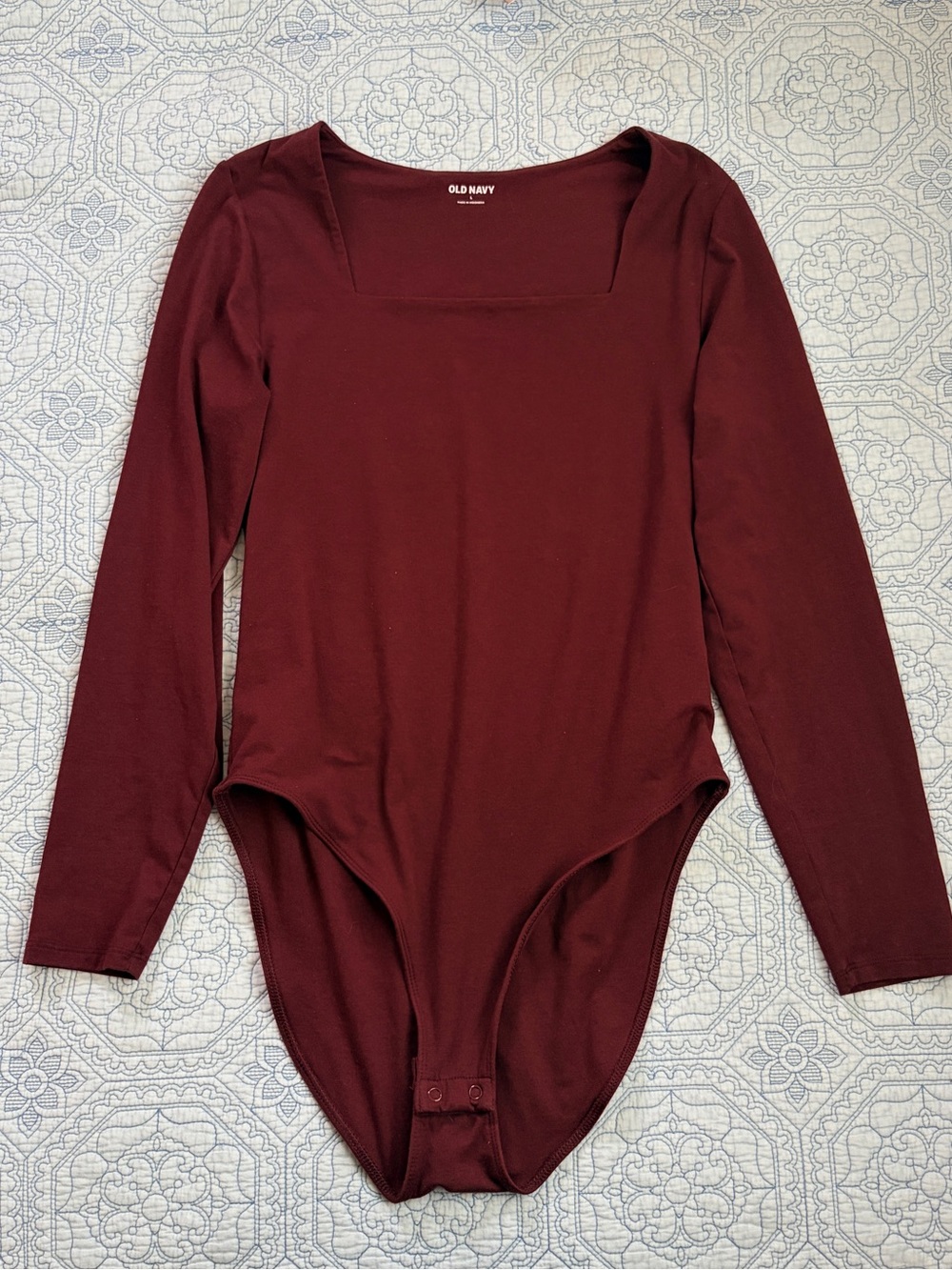 Old Navy Women’s Maroon Long-Sleeve Square-Neck Bodysuit